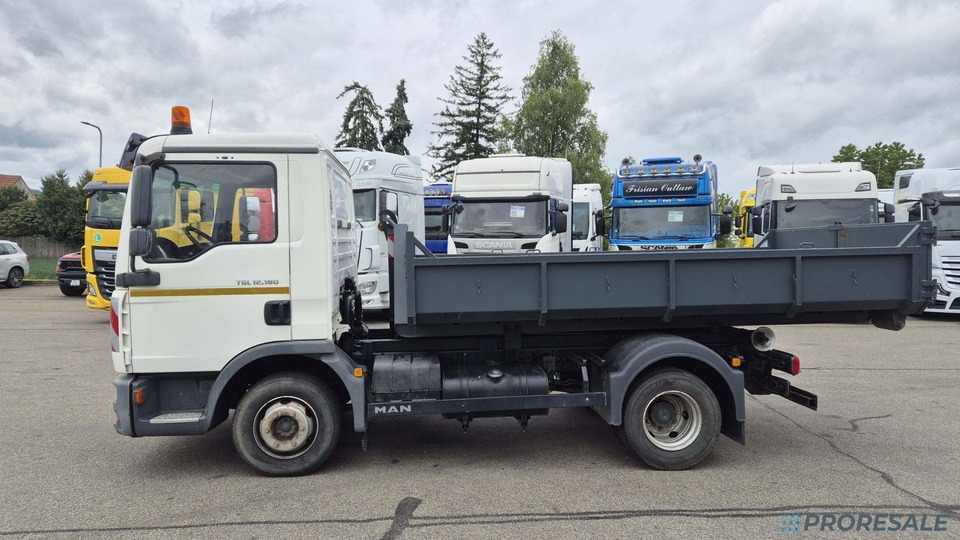 MAN TGL 12.180 4x2 BB EURO 3 - Hákový nosič kontejnerů - משאית הרמת וו: תמונה 3 MAN TGL 12.180 4x2 BB EURO 3 - Hákový nosič kontejnerů - משאית הרמת וו: תמונה 3