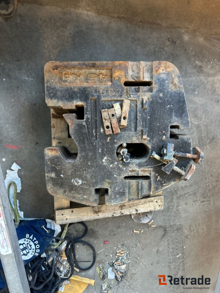 10 stk Front vekter til traktor - משקל נגד: תמונה 1 10 stk Front vekter til traktor - משקל נגד: תמונה 1