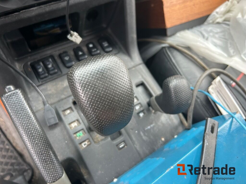 2000 Personbil MITSUBISHI PAJERO GLS 8 (Rep objekt) - מכונית: תמונה 5 2000 Personbil MITSUBISHI PAJERO GLS 8 (Rep objekt) - מכונית: תמונה 5