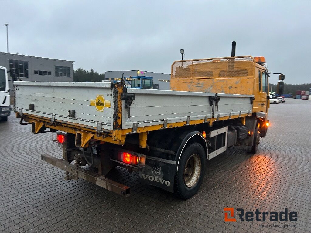 2001 Lastebil 3 veis tipp VOLVO FL 250 EU-Godkjent - מזהיר: תמונה 4 2001 Lastebil 3 veis tipp VOLVO FL 250 EU-Godkjent - מזהיר: תמונה 4
