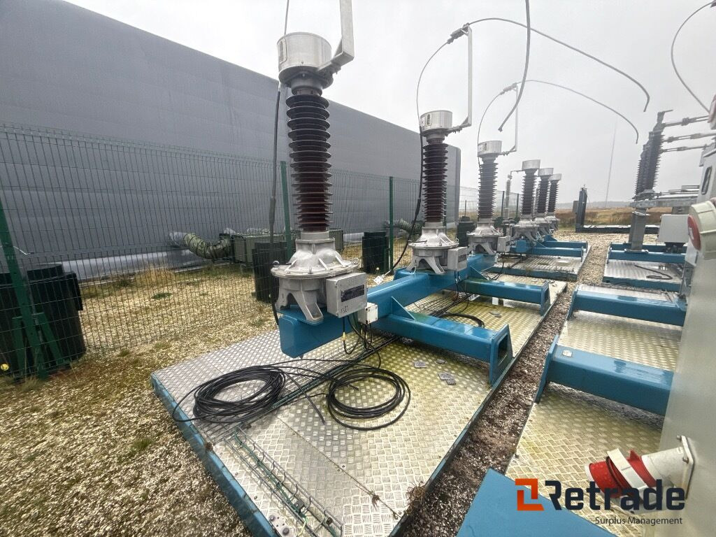 3 polet ABB EMF E-123 123 kV spændingstransformer / 3 phase voltage transformer EMF E-123 - ציוד תעשייתי: תמונה 4 3 polet ABB EMF E-123 123 kV spændingstransformer / 3 phase voltage transformer EMF E-123 - ציוד תעשייתי: תמונה 4