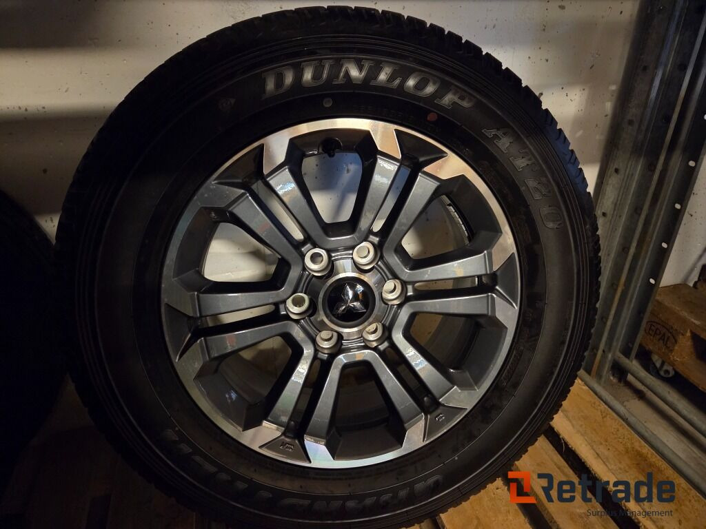 4 stk ubrukte felger og dekk som passer Mitsubishi L200 2022 mod - ציוד בנייה: תמונה 1 4 stk ubrukte felger og dekk som passer Mitsubishi L200 2022 mod - ציוד בנייה: תמונה 1