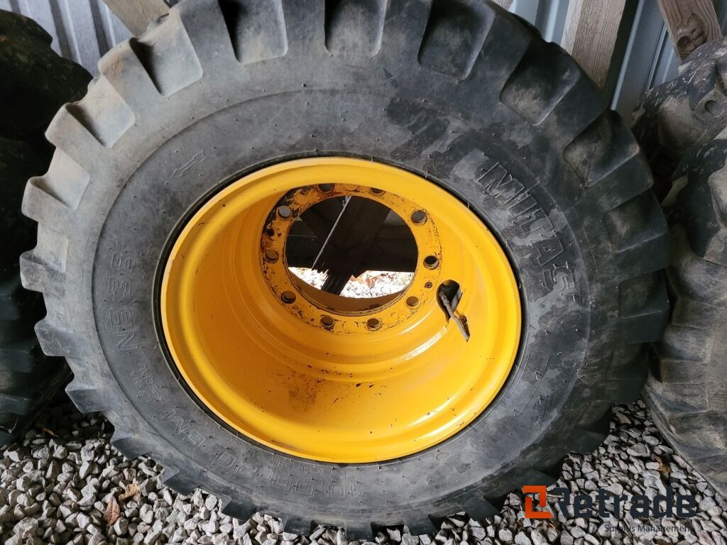 8 st däck på fälg till Volvo Grävmaskin 10,00-20 - חבילת גלגלים וצמיגים עבור מחפר: תמונה 5 8 st däck på fälg till Volvo Grävmaskin 10,00-20 - חבילת גלגלים וצמיגים עבור מחפר: תמונה 5