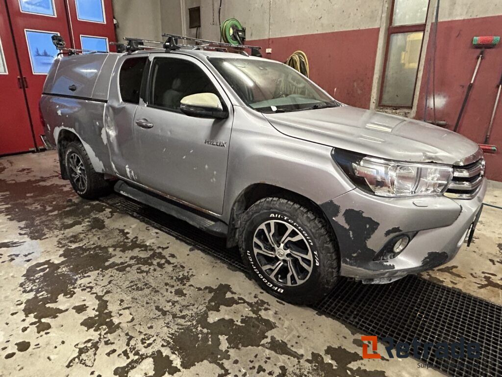 Bil Toyota Hilux X-cab ANIP (EU,N) - מכונית: תמונה 2 Bil Toyota Hilux X-cab ANIP (EU,N) - מכונית: תמונה 2