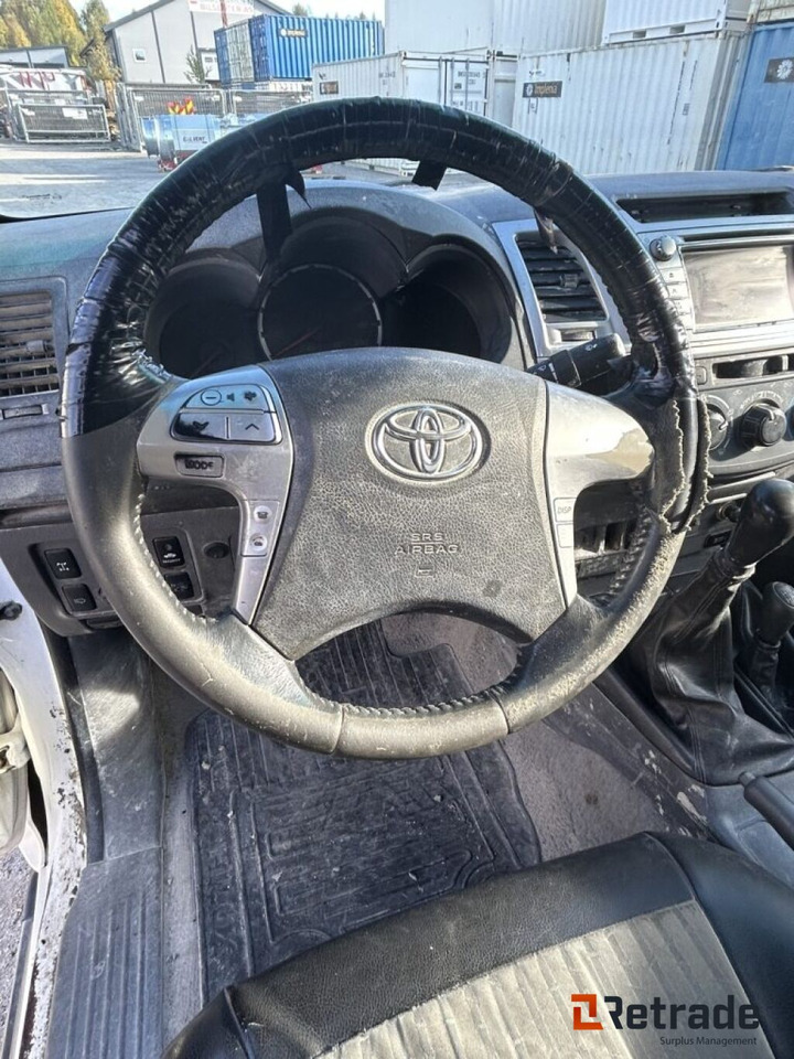 Bil Toyota Hilux - מכונית: תמונה 5 Bil Toyota Hilux - מכונית: תמונה 5