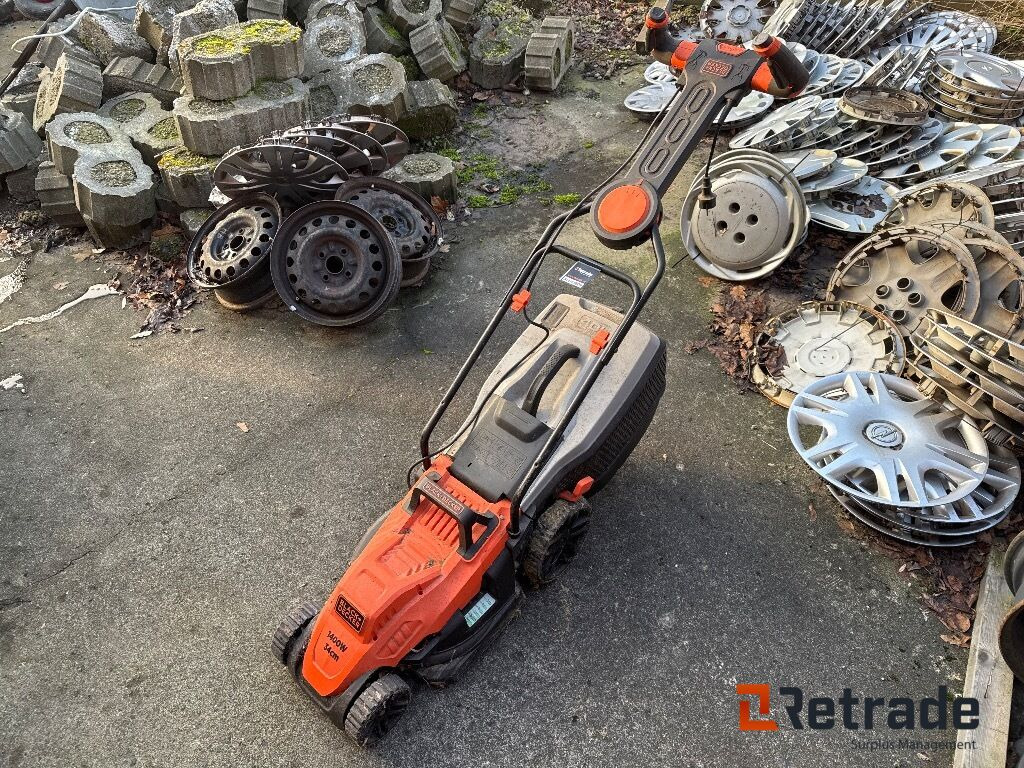 Elplæneklipper Black + decker 1400w - מכסחת גינה: תמונה 1 Elplæneklipper Black + decker 1400w - מכסחת גינה: תמונה 1