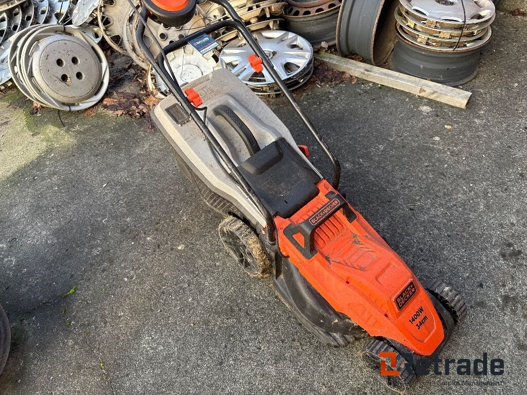 Elplæneklipper Black + decker 1400w - מכסחת גינה: תמונה 2 Elplæneklipper Black + decker 1400w - מכסחת גינה: תמונה 2