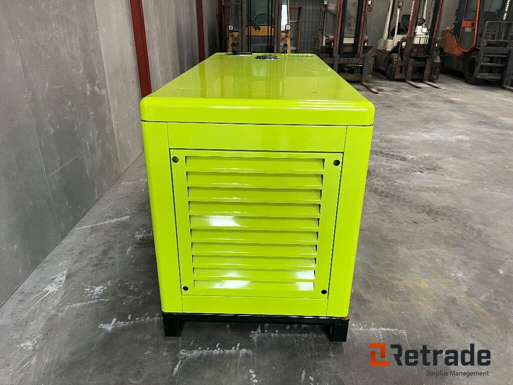 Generator Compal Power VG-R30 Generator - מכונת בנייה: תמונה 4 Generator Compal Power VG-R30 Generator - מכונת בנייה: תמונה 4