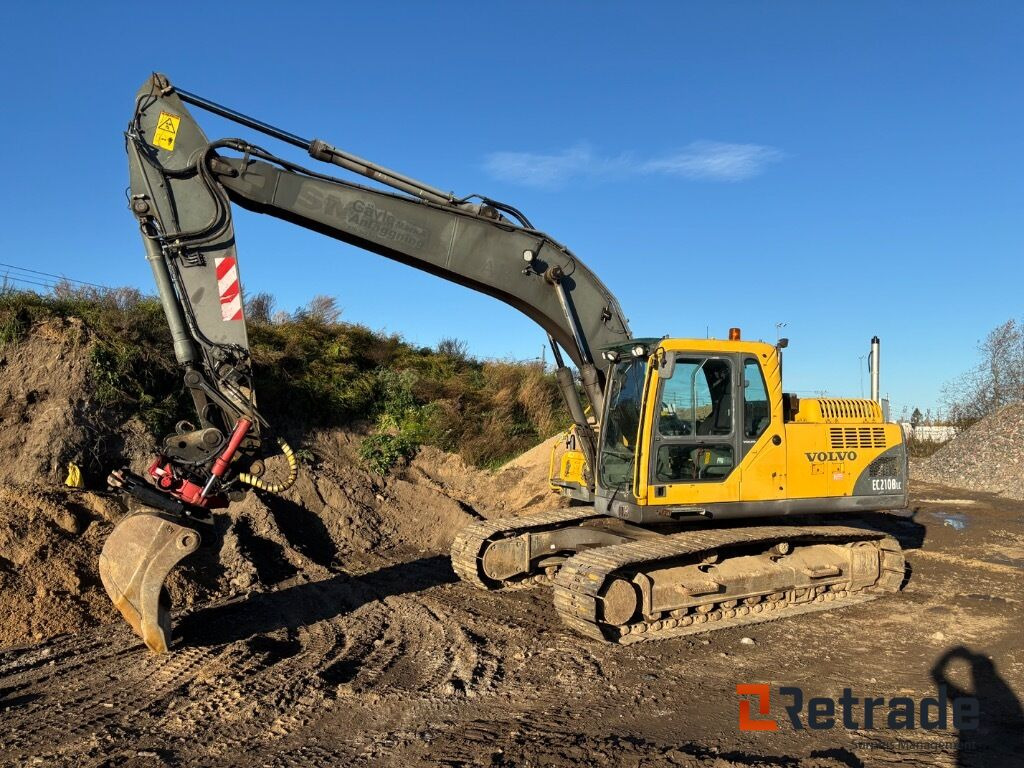 Grävmaskin Volvo 210BLC med redskap - מכונת בנייה: תמונה 2 Grävmaskin Volvo 210BLC med redskap - מכונת בנייה: תמונה 2