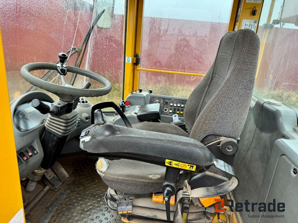 Hjullastare Volvo L70E med spakstyrning - מכונת בנייה: תמונה 5 Hjullastare Volvo L70E med spakstyrning - מכונת בנייה: תמונה 5