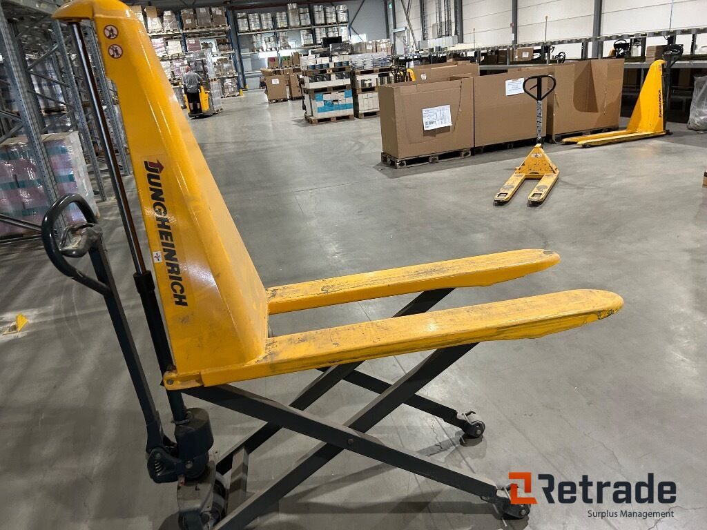 Jekke tralle fra Jungheinrich AX 10 - משאית משטחים: תמונה 2 Jekke tralle fra Jungheinrich AX 10 - משאית משטחים: תמונה 2