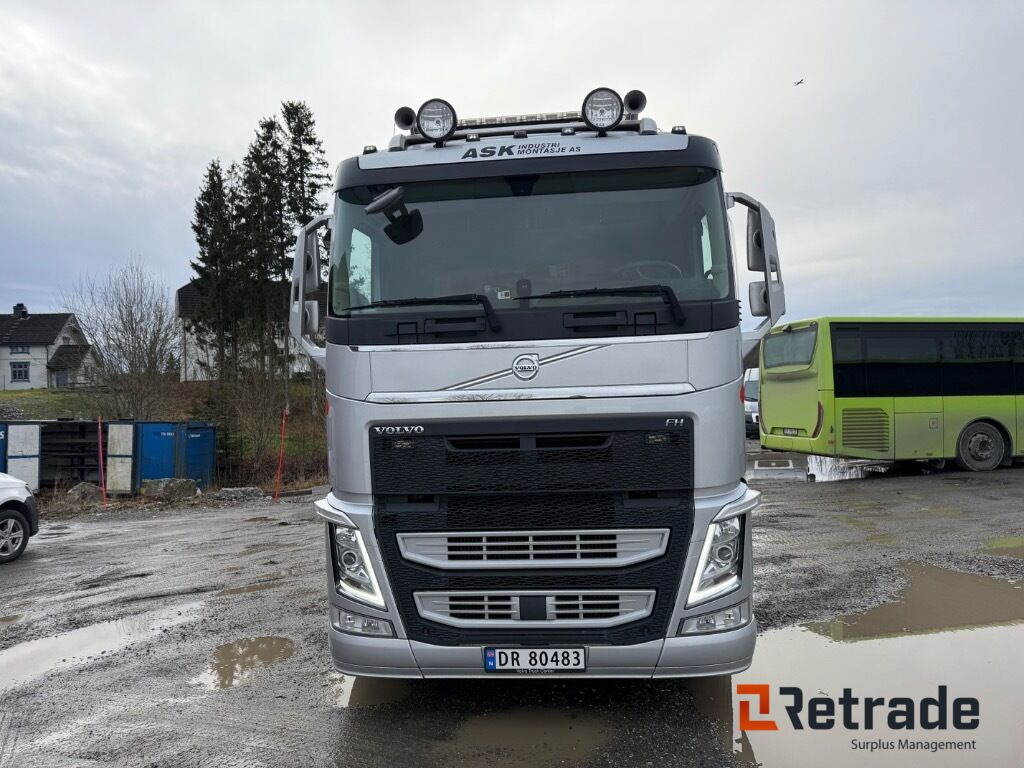 Kranbil Volvo FH500 6x2 - משאית צד נופל/ שטוחה, משאית מנוף: תמונה 3 Kranbil Volvo FH500 6x2 - משאית צד נופל/ שטוחה, משאית מנוף: תמונה 3