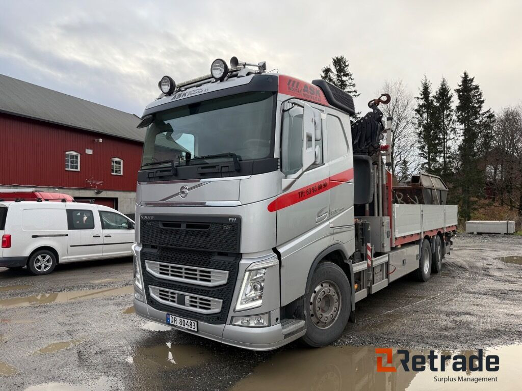 Kranbil Volvo FH500 6x2 - משאית צד נופל/ שטוחה, משאית מנוף: תמונה 1 Kranbil Volvo FH500 6x2 - משאית צד נופל/ שטוחה, משאית מנוף: תמונה 1