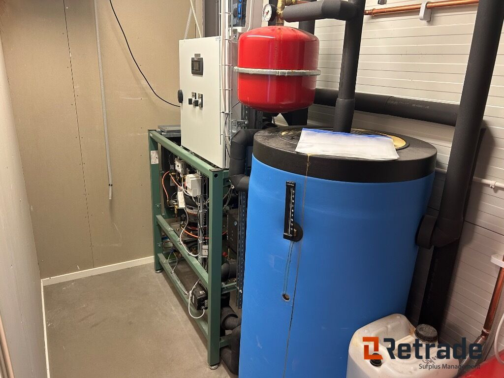 Kylåtervinningsanäggning / Kylanläggning / Vätskekylaggregat - ציוד תעשייתי: תמונה 1 Kylåtervinningsanäggning / Kylanläggning / Vätskekylaggregat - ציוד תעשייתי: תמונה 1