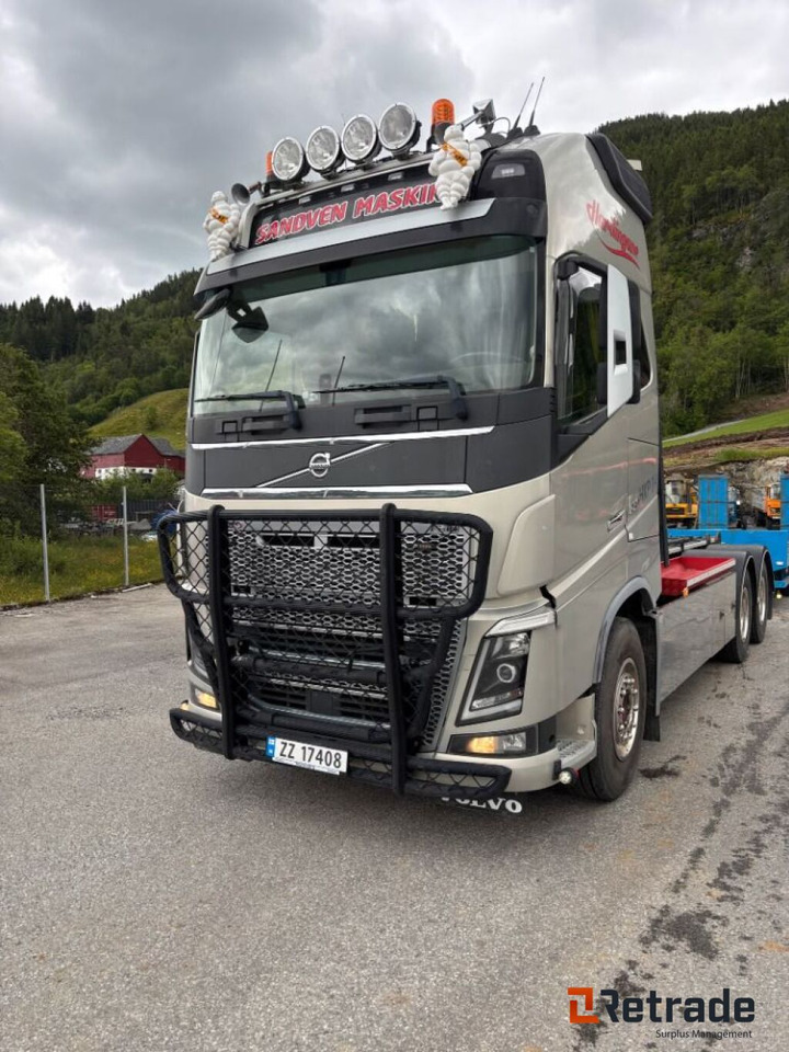 Lastebil VOLVO FH 16 750 - משאית הרמת וו: תמונה 1 Lastebil VOLVO FH 16 750 - משאית הרמת וו: תמונה 1