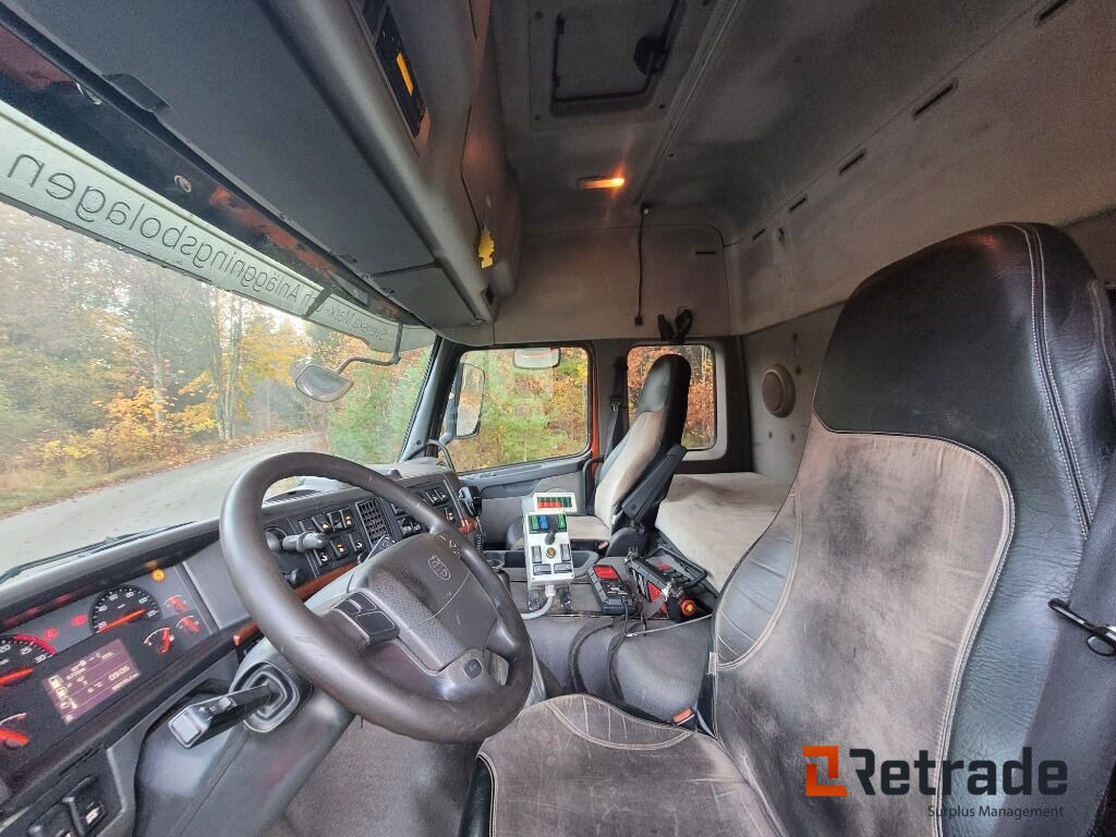 Lastväxlare plogutrustad med underbett Volvo FM 12 , Full parabel - משאית הרמת וו, משאית מנוף: תמונה 5 Lastväxlare plogutrustad med underbett Volvo FM 12 , Full parabel - משאית הרמת וו, משאית מנוף: תמונה 5