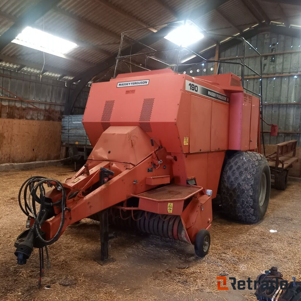 Massey Ferguson 190 Bigballepresser. - מכונת צרור מרובעת: תמונה 1 Massey Ferguson 190 Bigballepresser. - מכונת צרור מרובעת: תמונה 1