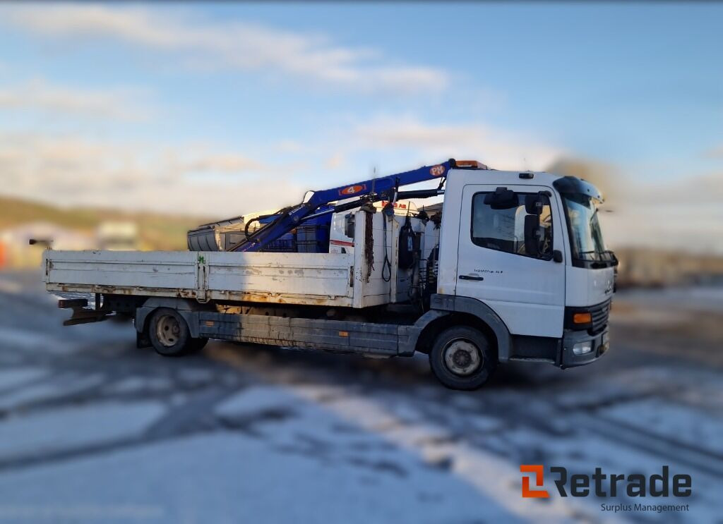 Mercedes-Benz Atego 818L med 6 meter plan og kran - משאית צד נופל/ שטוחה, משאית מנוף: תמונה 4 Mercedes-Benz Atego 818L med 6 meter plan og kran - משאית צד נופל/ שטוחה, משאית מנוף: תמונה 4