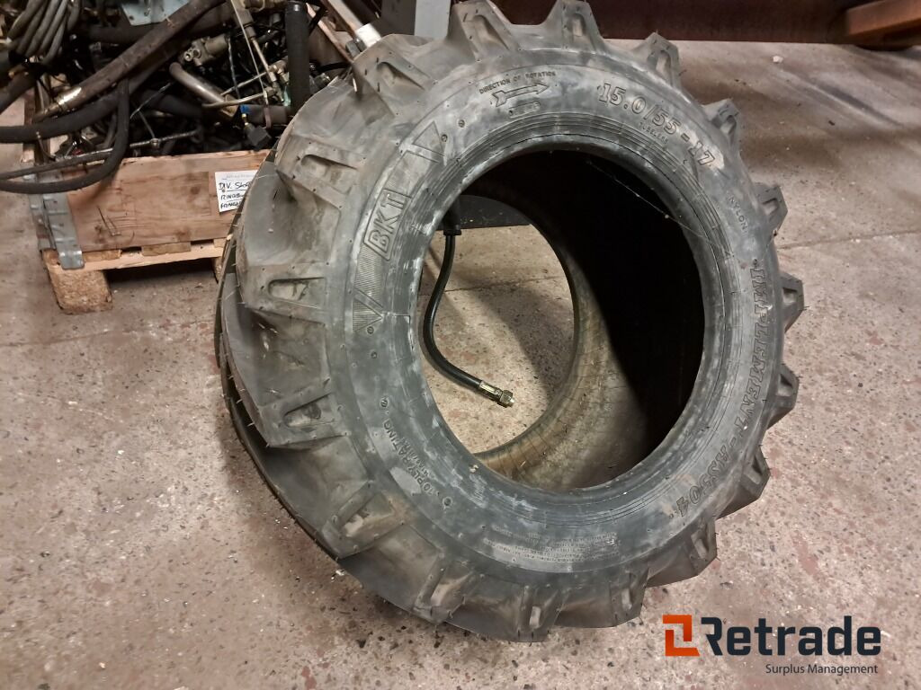 Nyt Dæk til minilæsser BKT 15.0/55-17 - ציוד בנייה: תמונה 3 Nyt Dæk til minilæsser BKT 15.0/55-17 - ציוד בנייה: תמונה 3