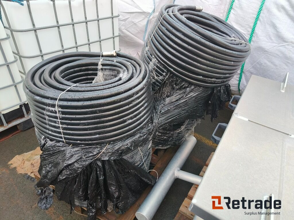 PVK - 25x31 Reinforced PVC Hose Black 90m - ציוד בנייה: תמונה 3 PVK - 25x31 Reinforced PVC Hose Black 90m - ציוד בנייה: תמונה 3