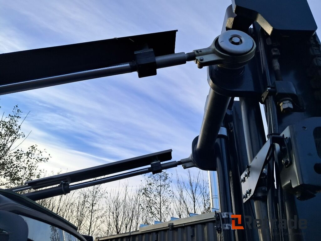 ציוד תעשייתי Truck Linde H45D-02 med Duplex mast og Combo-aggregator: תמונה 16 ציוד תעשייתי Truck Linde H45D-02 med Duplex mast og Combo-aggregator: תמונה 16