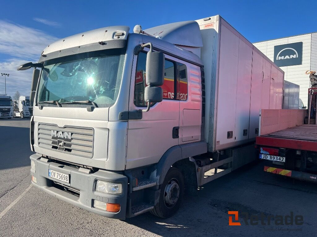 Truck Man TGL12.210 4X2BL - משאית תיבה: תמונה 1 Truck Man TGL12.210 4X2BL - משאית תיבה: תמונה 1