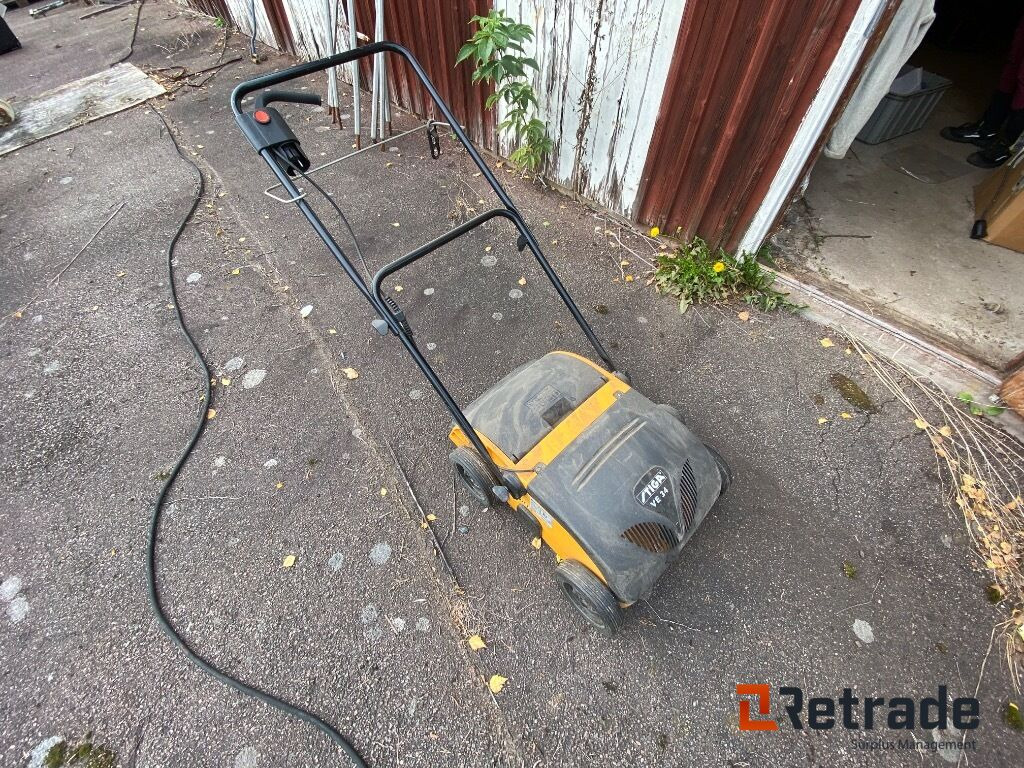 Vertikalskärare Stiga VE34 - מכסחת גינה: תמונה 2 Vertikalskärare Stiga VE34 - מכסחת גינה: תמונה 2