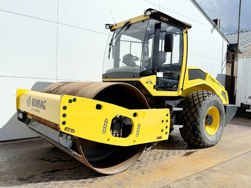 Bomag BW211DH-5 - German Machine / Only 1311 Hours! - רולר: תמונה 2 Bomag BW211DH-5 - German Machine / Only 1311 Hours! - רולר: תמונה 2