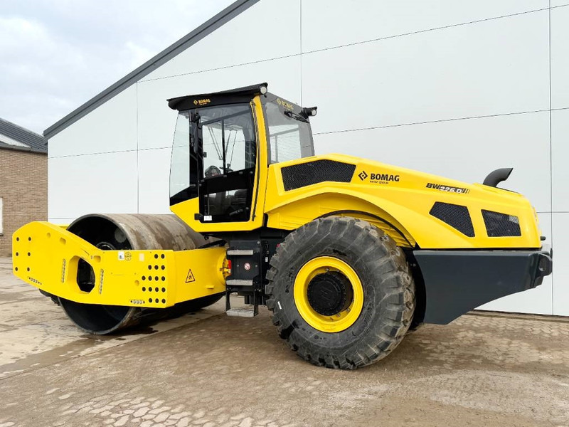 Bomag BW226D-5CL - NEW / Cummins engine - רולר: תמונה 3 Bomag BW226D-5CL - NEW / Cummins engine - רולר: תמונה 3