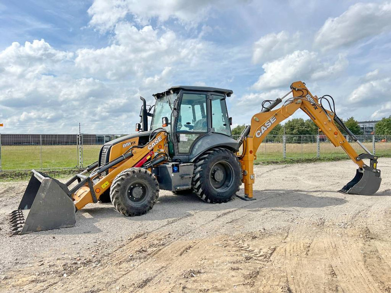 Case 851FX Plus 4WD - New / Unused / Telescopic - מחפרון: תמונה 1 Case 851FX Plus 4WD - New / Unused / Telescopic - מחפרון: תמונה 1