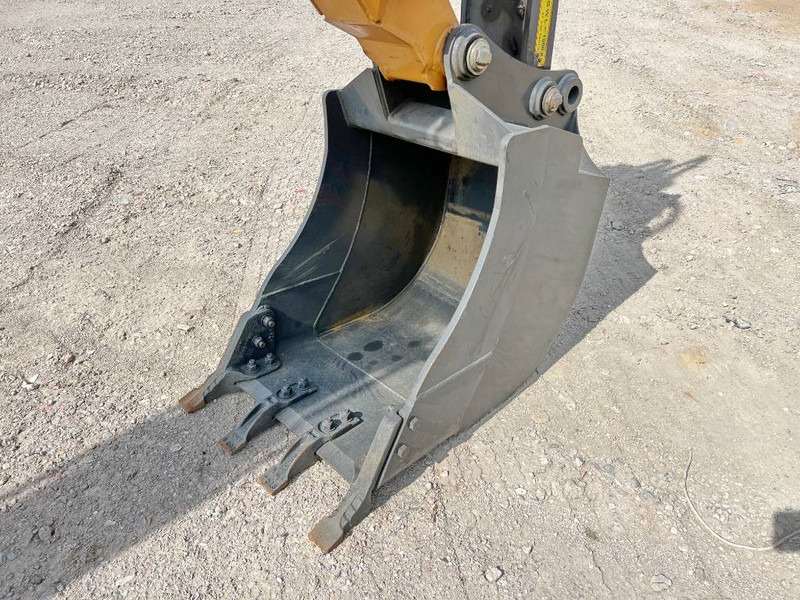 מחפרון Case 851FX Plus 4WD - New / Unused / Telescopic: תמונה 15