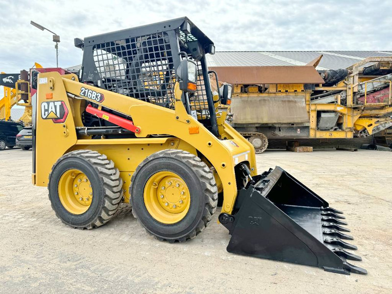 חָדָשׁ מעמיס היגוי החלקה Cat 216B3 - New / Unused / Extra Hydraulic: תמונה 6