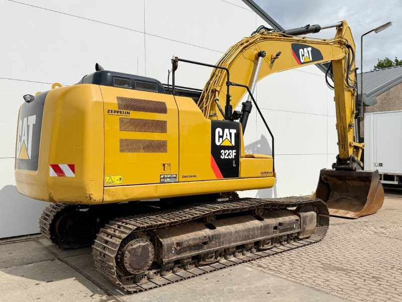 Cat 323FL - German Machine / Rear + Side Camera - מחפר סורק: תמונה 5 Cat 323FL - German Machine / Rear + Side Camera - מחפר סורק: תמונה 5