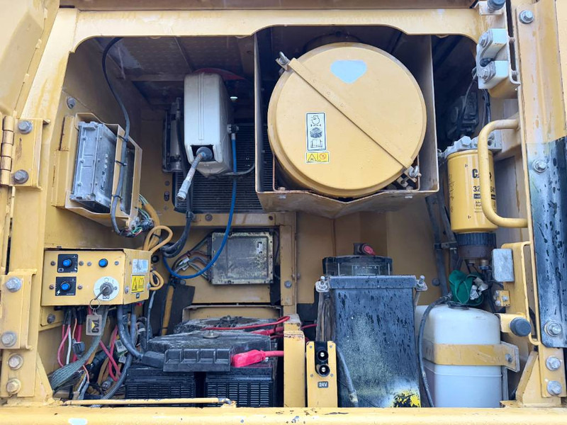 מחפר סורק Cat 345CL UHD - Hydr Undercarriage / Bucket Included: תמונה 18