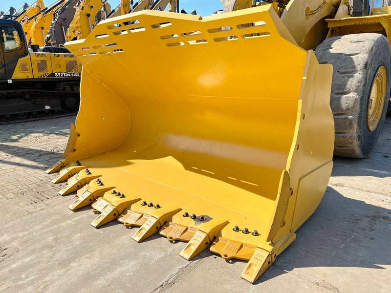 Cat 988K Bucket - New / Unused - דלי עבור מכונת בנייה: תמונה 1 Cat 988K Bucket - New / Unused - דלי עבור מכונת בנייה: תמונה 1