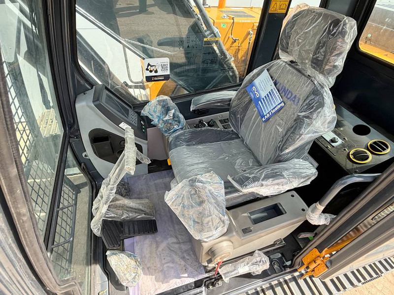 חָדָשׁ מחפר סורק Hyundai R215L Smart Plus *2025 Model* - New / Unused: תמונה 8