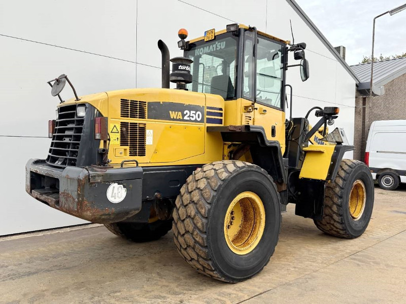 Komatsu WA250-5 - Dutch Machine / 3rd Function / Auto Lube - מעמיס גלגלים: תמונה 5 Komatsu WA250-5 - Dutch Machine / 3rd Function / Auto Lube - מעמיס גלגלים: תמונה 5