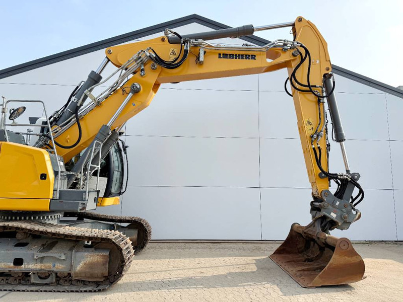 מחפר סורק Liebherr R924LC - Likufix / German Machine / Triple Boom: תמונה 12