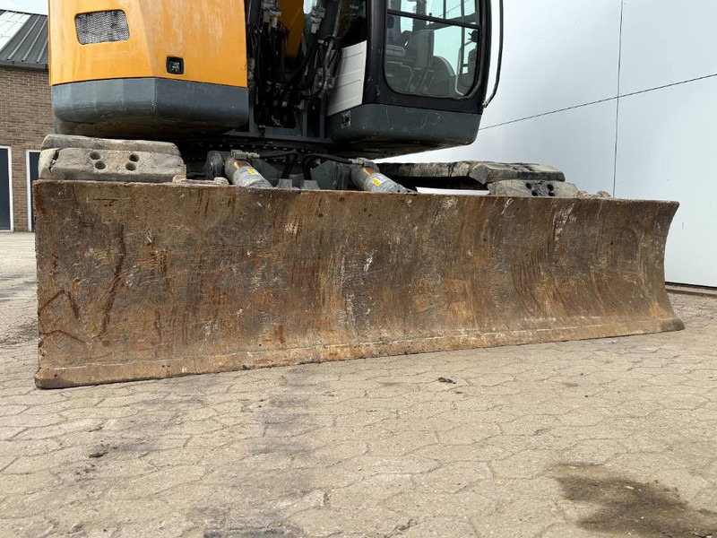 מחפר סורק Liebherr R926 Compact - Triple Boom / Tilting Bucket: תמונה 20