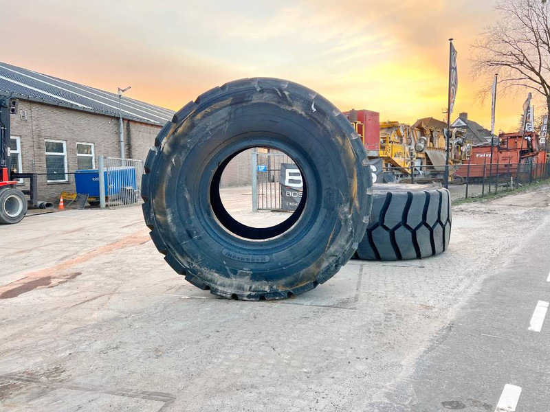 Michelin X Mine D2 45/65R45 Tyre x 2 - גלגלים וצמיגים עבור מכונת בנייה: תמונה 3 Michelin X Mine D2 45/65R45 Tyre x 2 - גלגלים וצמיגים עבור מכונת בנייה: תמונה 3