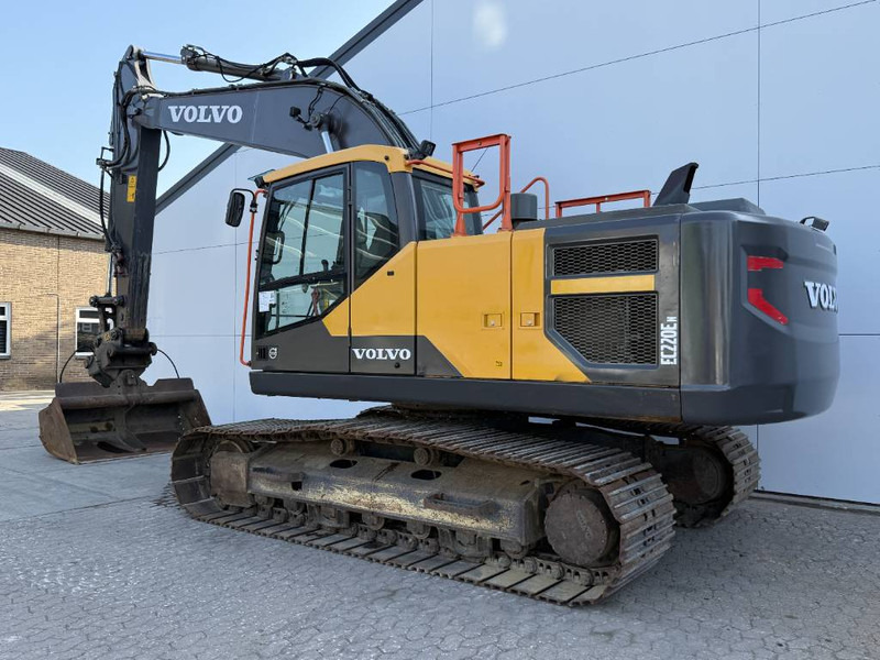 Volvo EC220EN - German Machine / Tilting Bucket - מחפר סורק: תמונה 3 Volvo EC220EN - German Machine / Tilting Bucket - מחפר סורק: תמונה 3