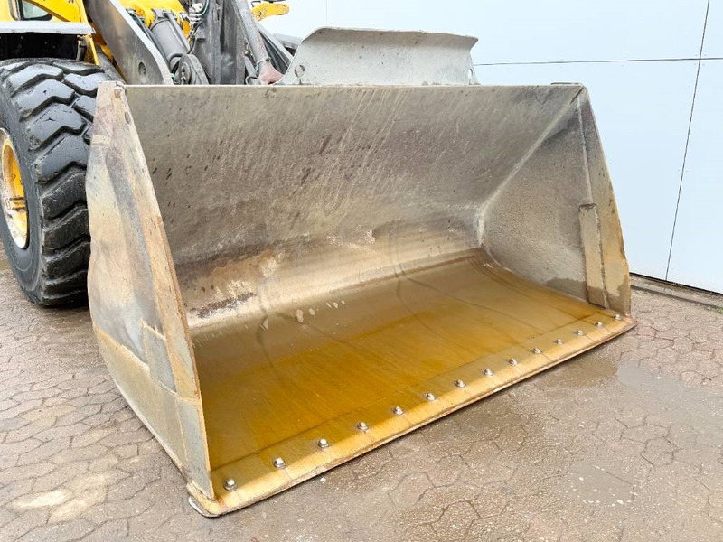 מעמיס גלגלים Volvo L120G - 3rd Function / Quick Coupler / Auto Lube: תמונה 12