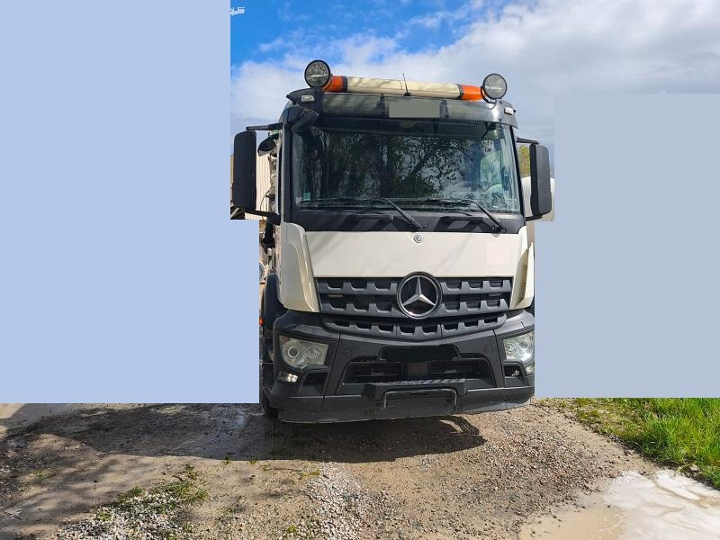 Mercedes Actros 3243 - משאית משאבת מערבל: תמונה 1 Mercedes Actros 3243 - משאית משאבת מערבל: תמונה 1