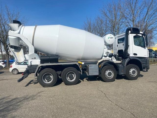 Mercedes Arocs 4145 - משאית מערבלת בטון: תמונה 4 Mercedes Arocs 4145 - משאית מערבלת בטון: תמונה 4