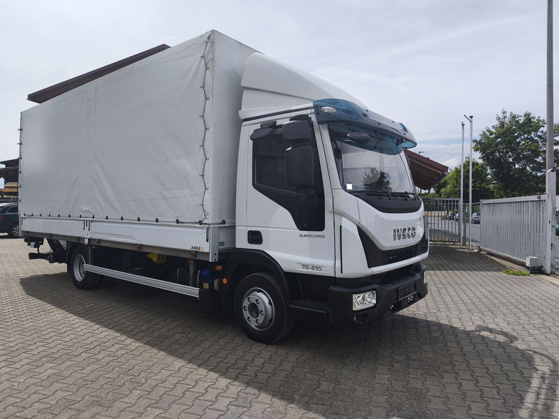 Iveco Eurocargo 75-210 Plane 3-Sitzer 4x2 Euro 6 LBW (20) - משאית וילונות צד: תמונה 2 Iveco Eurocargo 75-210 Plane 3-Sitzer 4x2 Euro 6 LBW (20) - משאית וילונות צד: תמונה 2