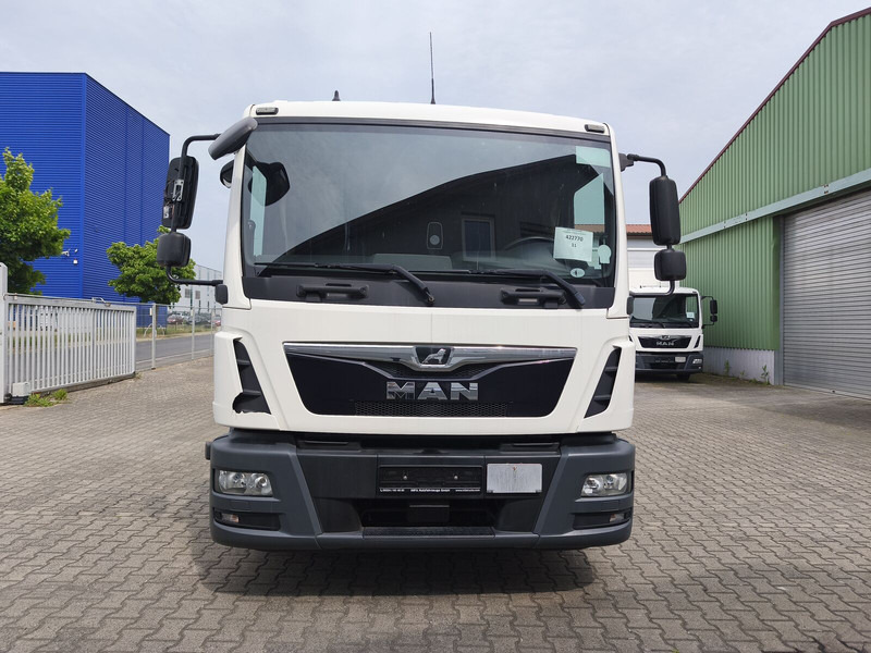 MAN TGL 8.190 Koffer gFH AHK LBW Euro 6 4x2 (11) - משאית תיבה: תמונה 3 MAN TGL 8.190 Koffer gFH AHK LBW Euro 6 4x2 (11) - משאית תיבה: תמונה 3