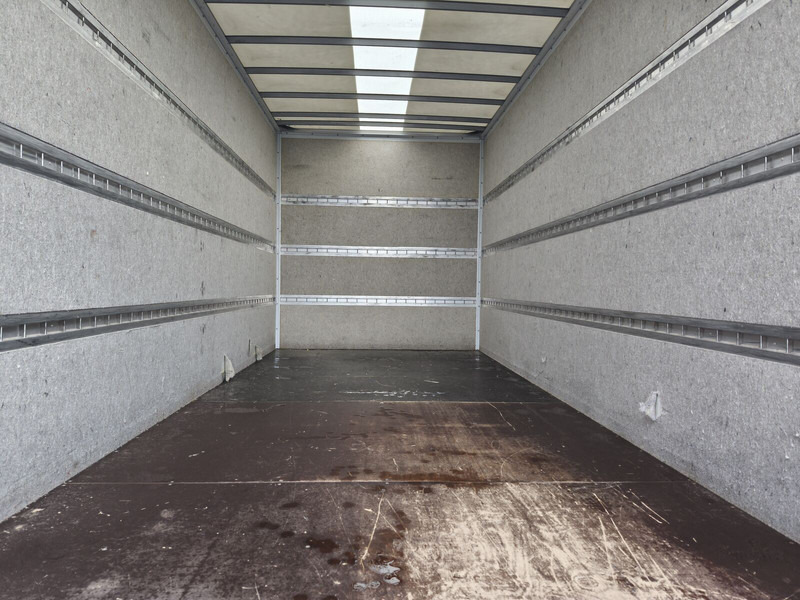 משאית תיבה MAN TGL 8.220 4x2 Euro 6 Möbelkoffer Treppe AHK (35): תמונה 12