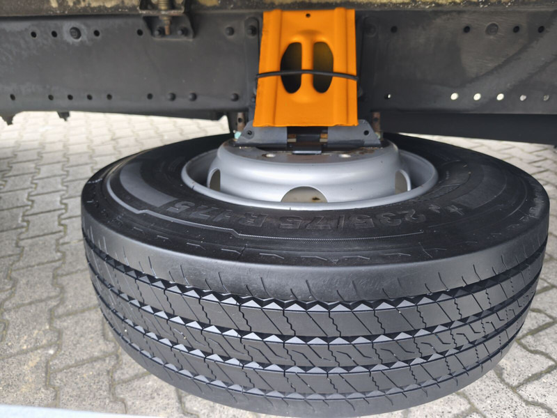 משאית תיבה MAN TGL 8.220 4x2 Euro 6 Möbelkoffer Treppe AHK (35): תמונה 16