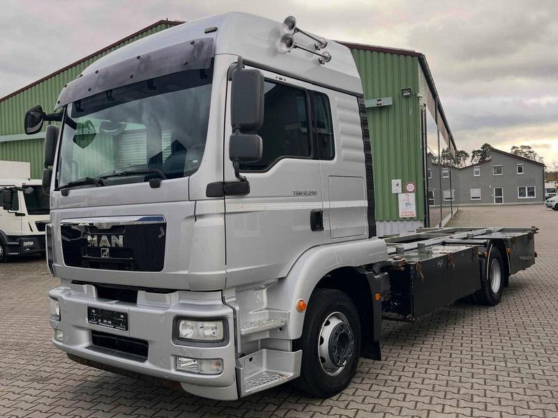 MAN TGM 12.290 BDF 4x2 Euro 5 - משאית עם שלדת תא: תמונה 1 MAN TGM 12.290 BDF 4x2 Euro 5 - משאית עם שלדת תא: תמונה 1