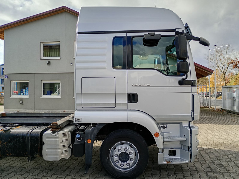 MAN TGM 12.290 BDF Euro 6 4x2 AHK (37) - משאית עם שלדת תא: תמונה 5 MAN TGM 12.290 BDF Euro 6 4x2 AHK (37) - משאית עם שלדת תא: תמונה 5
